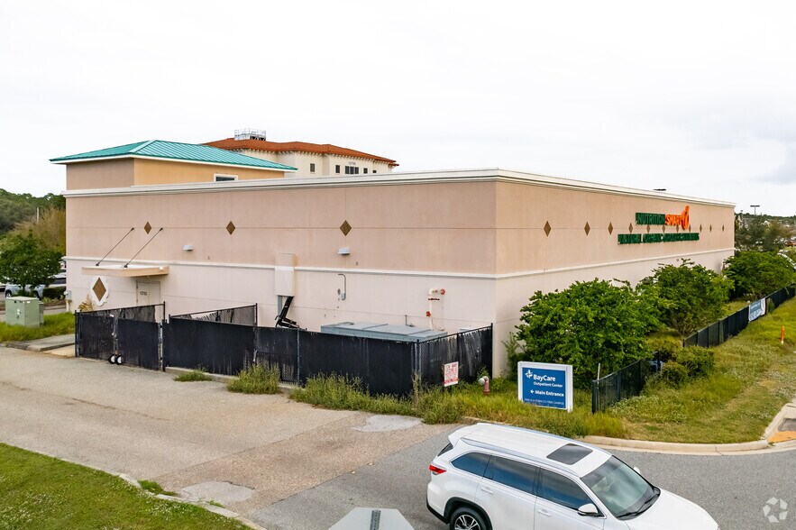 More Photos Of 12702 Race Track Rd, Tampa Freestanding For Lease