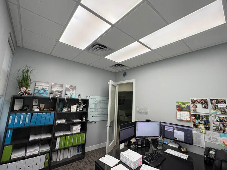 More Photos Of 1391 Sawgrass Corporate Pky, Sunrise Office For Sale