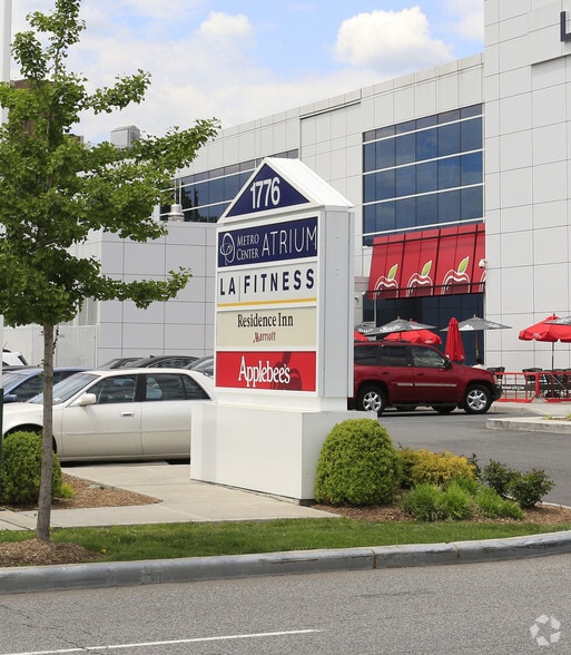 More Photos Of 1776 Eastchester Rd, Bronx Office For Lease