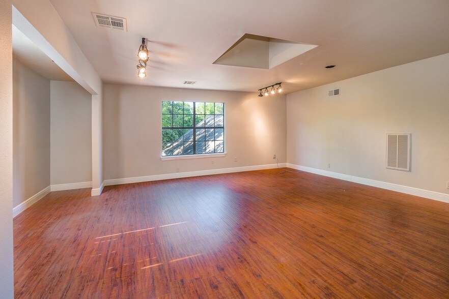 More Photos Of 894 Robert Blvd, Slidell Medical For Lease