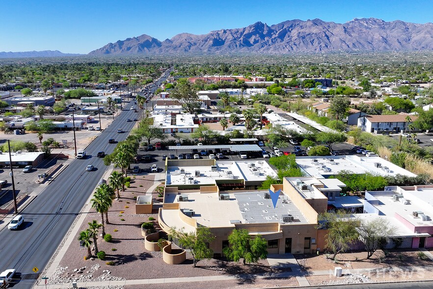 More Photos Of 2102 N Country Club Rd, Tucson Medical For Sale
