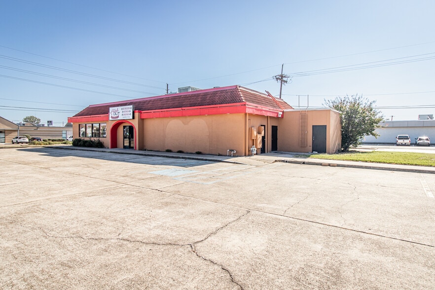 More Photos Of 1301 N 18th St, Monroe Fast Food For Sale