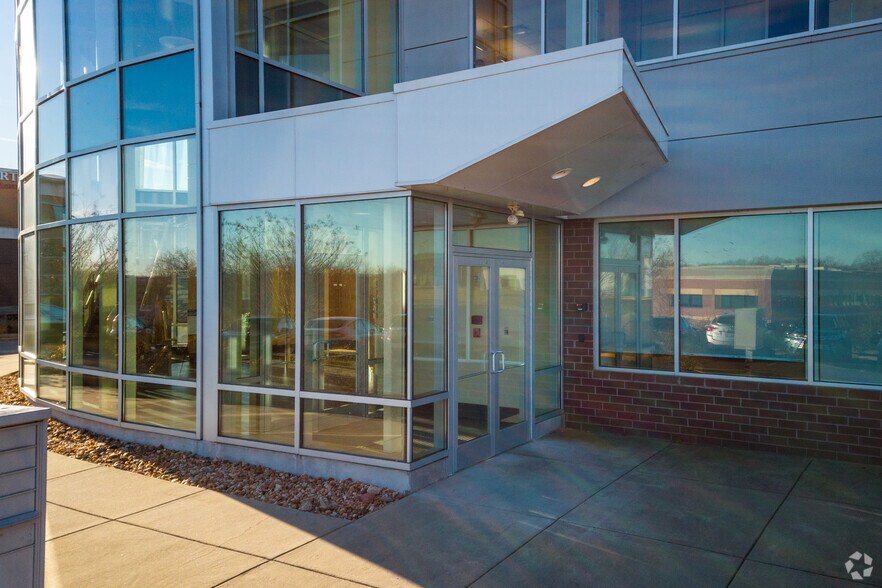More Photos Of 525 Corporate Dr, Stafford Office For Lease