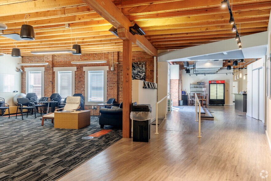 More Photos Of 1512-1514 Curtis St, Denver Loft Creative Space For Lease