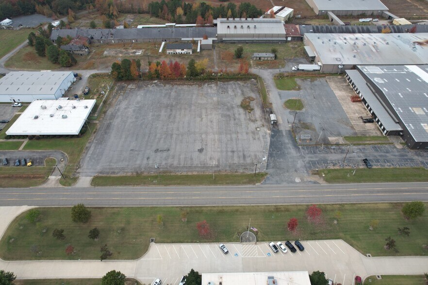 More Photos Of 1100 N Redmond Rd, Jacksonville Unknown For Lease
