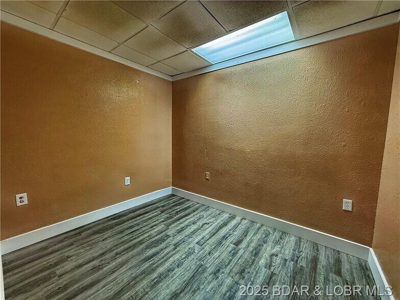 More Photos Of 1192 S Business Route 5, Camdenton Industrial For Sale