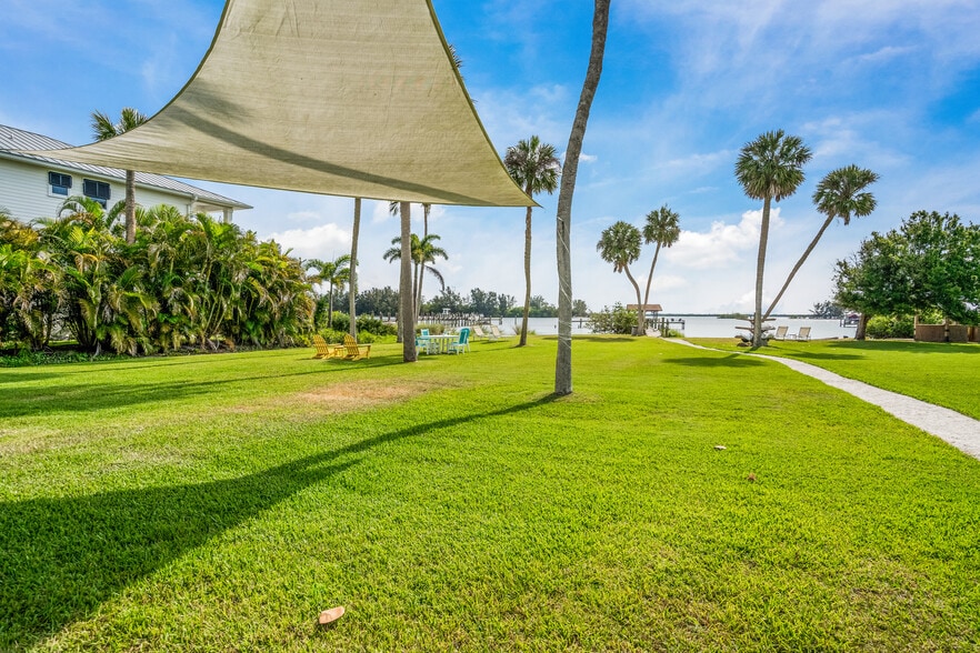 More Photos Of 11450 S Indian River Dr, Sebastian Hotel For Sale