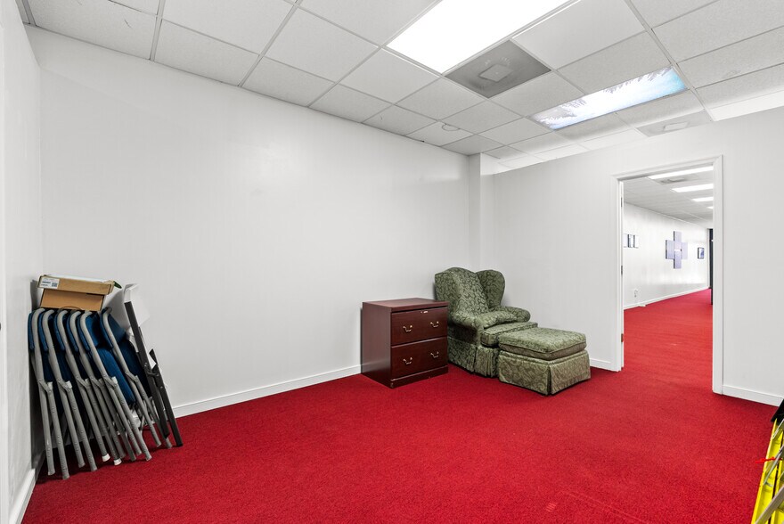 More Photos Of 215 S Main St, Blackstone Storefront For Sale