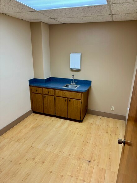 More Photos Of 13801 Bruce B Downs Blvd, Tampa Medical For Lease