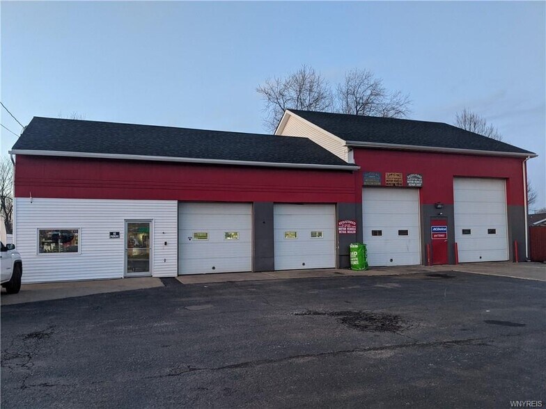 More Photos Of 3106 Walden Ave, Depew Auto Repair For Sale