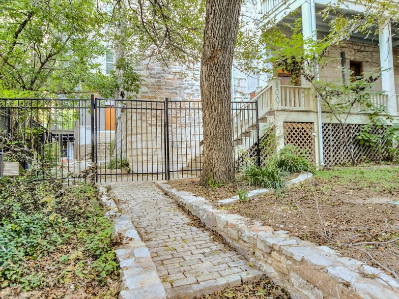 More Photos Of 702 San Antonio St, Austin Loft Creative Space For Lease