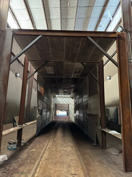 More Photos Of 118 Roy Vaughn Rd, Plains Manufacturing For Sale