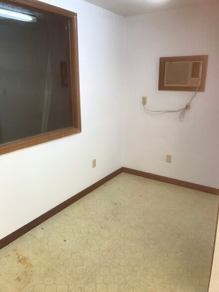More Photos Of 73312 Highway 1077, Covington Warehouse For Sale