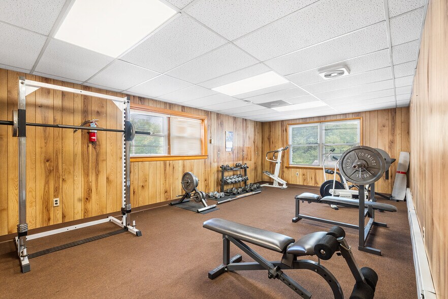 More Photos Of 257 W Nicholson Rd, Audubon Office For Sale