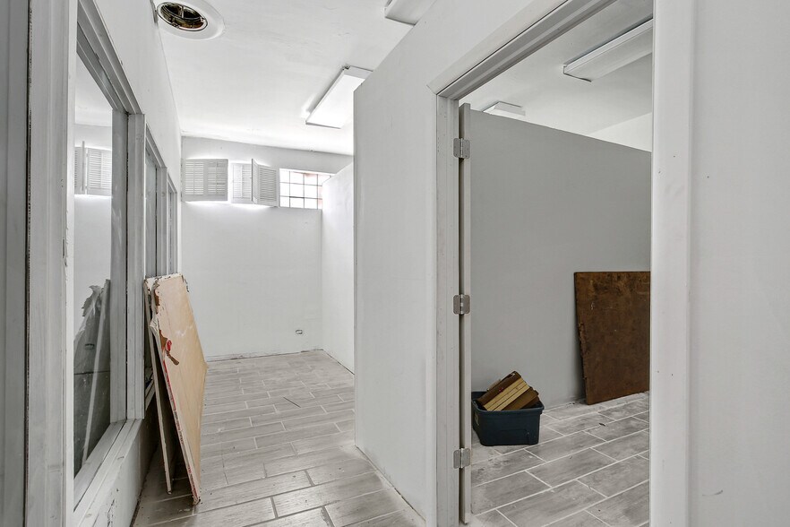 More Photos Of 8801-8805 S Stony Island Ave, Chicago Storefront For Sale