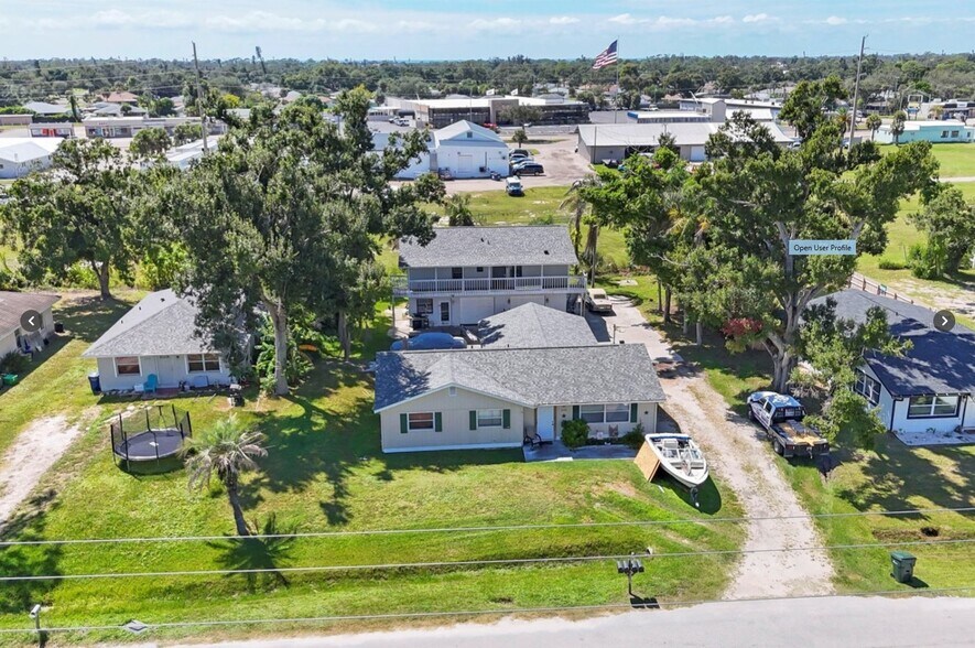 More Photos Of 2210-2214 Park Rd, Venice Apartments For Sale