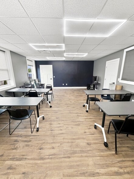 More Photos Of 505 Mitchell Ave, Syracuse Flex For Lease