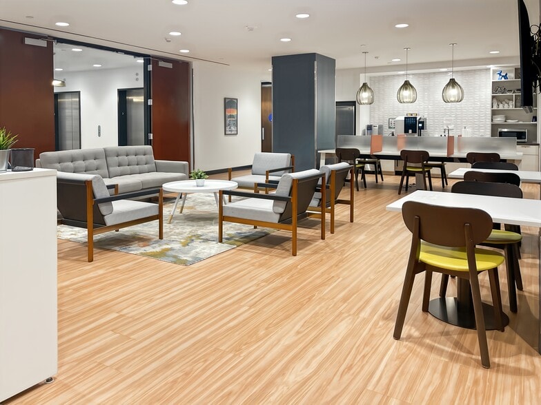 More Photos Of 5000 Birch St, Newport Beach Coworking Space