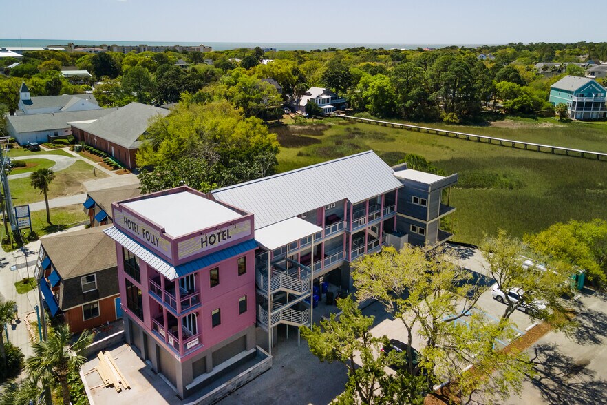 More Photos Of 87 Center St, Folly Beach Restaurant For Lease
