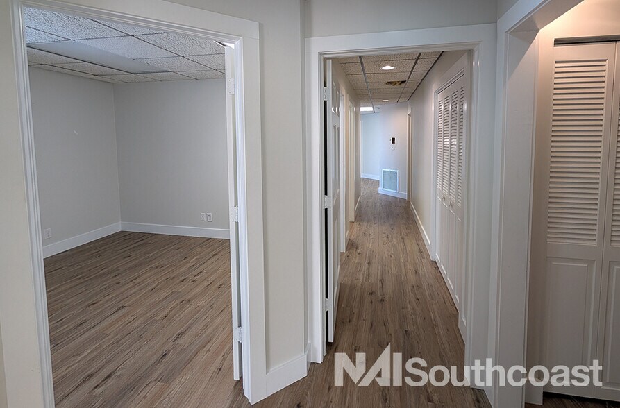 More Photos Of 1025 SW Martin Downs Blvd, Palm City Office For Lease