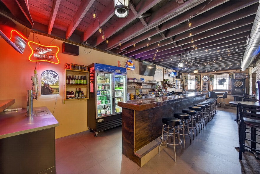 More Photos Of 201 N Main St, Alma Hotel For Sale