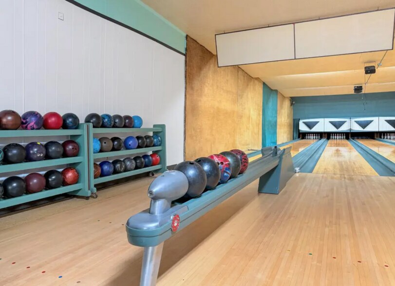 More Photos Of 109 Mill St, Currie Bowling Alley For Sale