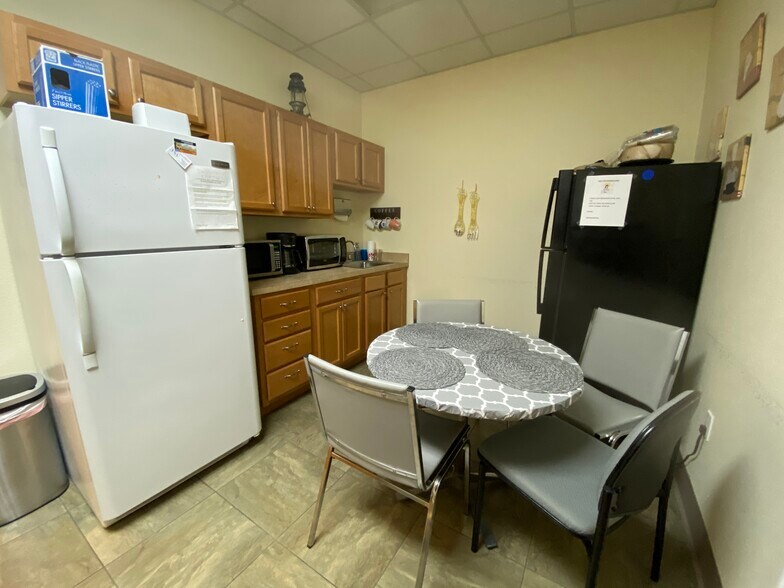 More Photos Of 741 CR 466, Lady Lake Medical For Lease