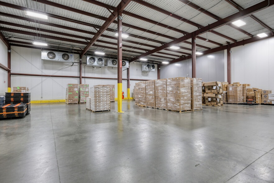 More Photos Of 1814 Washington St, Jefferson Refrigeration Cold Storage For Lease