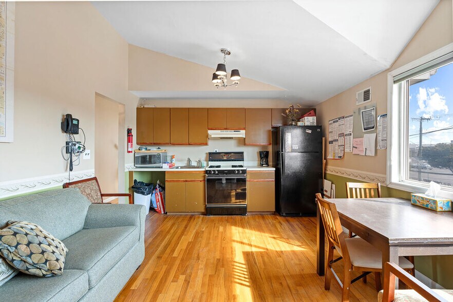 More Photos Of 2749 Hylan Blvd, Staten Island Office Residential For Sale