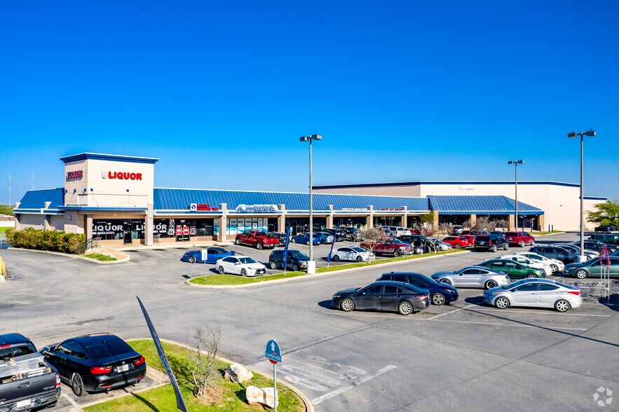 More Photos Of 1500-1532 Austin Hwy, San Antonio Unknown For Lease