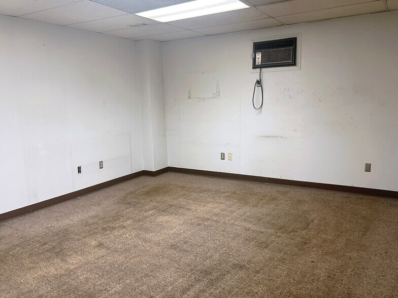 More Photos Of 5151 E 56th Ave, Commerce City Manufacturing For Lease