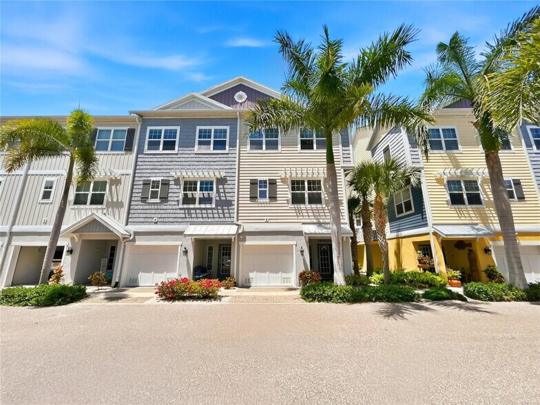 More Photos Of 3157 Nautical Pl S, St Petersburg Multifamily For Sale