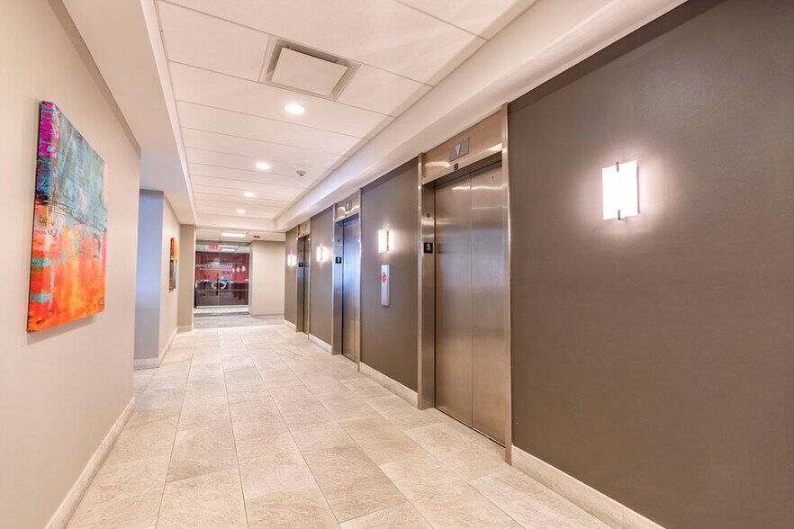 More Photos Of 2001 Route 46, Parsippany Office For Lease