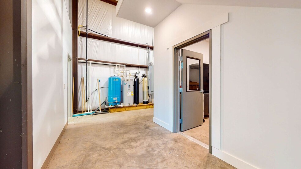 More Photos Of 521 Woodbine Ocean View Rd, Ocean View Warehouse For Sale