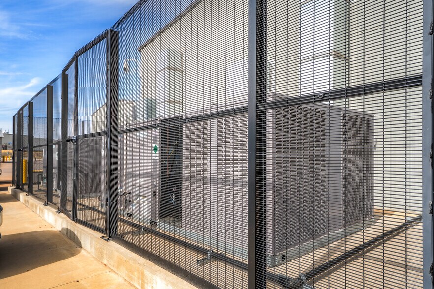 More Photos Of 20701 E 81st St, Broken Arrow Manufacturing For Sale