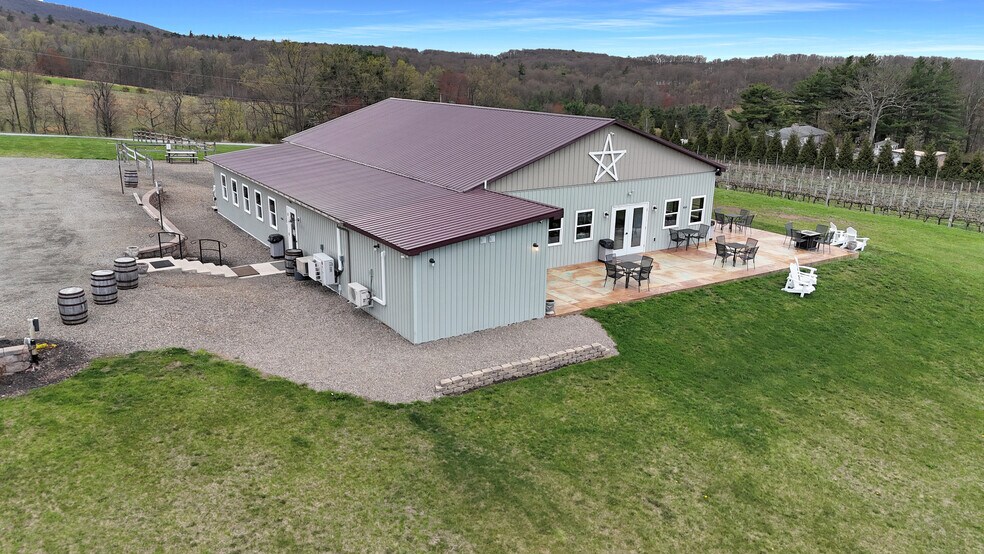 More Photos Of 596 Harman Rd, Halifax Winery Vineyard For Sale