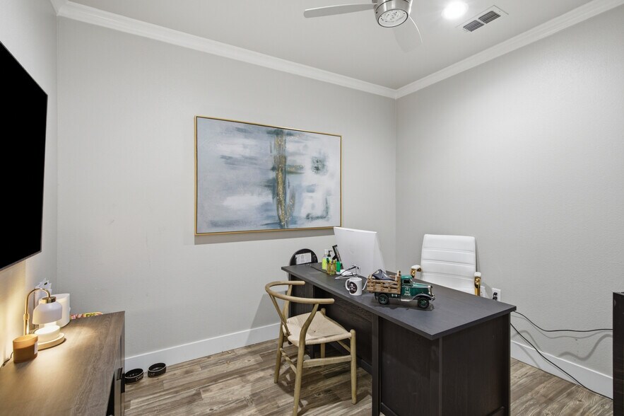 More Photos Of 1821 John McCain Rd, Colleyville Flex For Lease