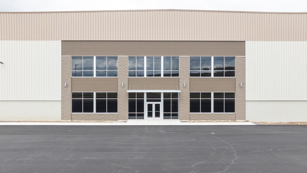More Photos Of 620 Oak Ridge Rd, Hazle Township Warehouse For Lease