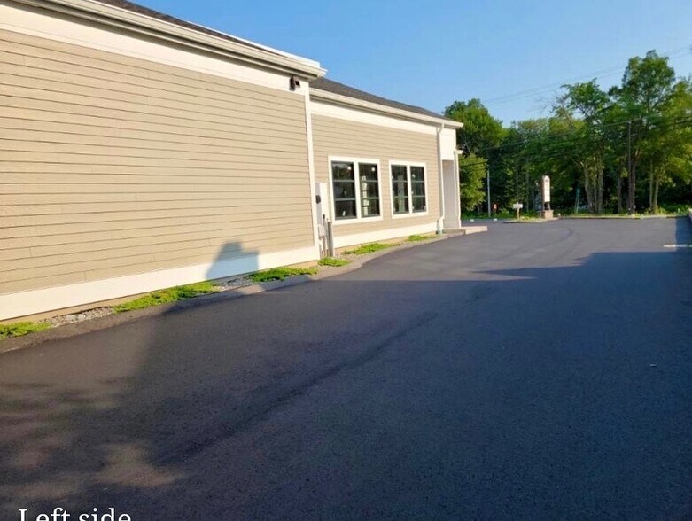 More Photos Of 26 Union City Rd, Prospect Storefront Retail Office For Lease