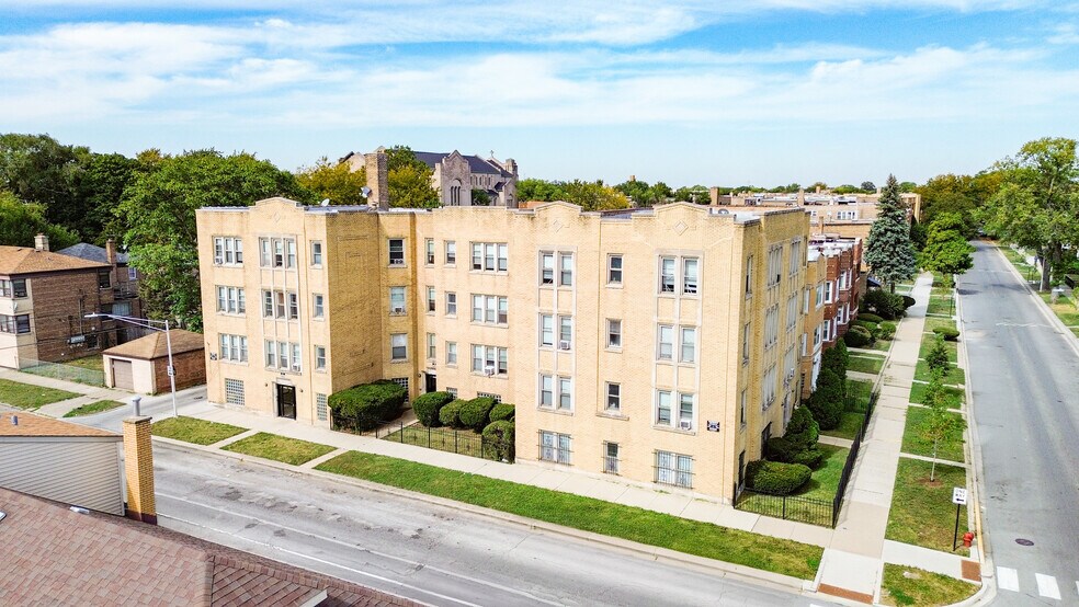 Primary Photo Of 8058 S Hermitage Ave, Chicago Apartments For Sale