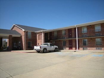 More Photos Of 201 Unity Rd, Crossett Hotel For Sale