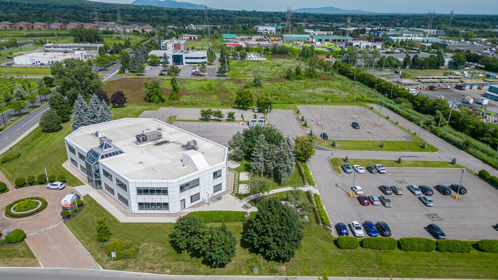 More Photos Of 1250 Rue Marie-Victorin, St-Bruno-de-Montarville Office For Sale