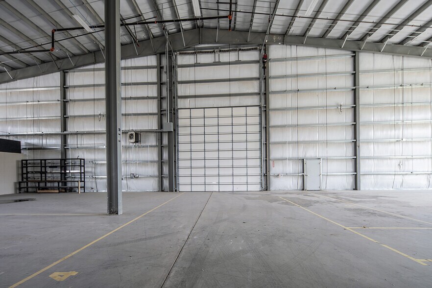 More Photos Of 1771 Robinson Road, Grand Prairie Warehouse For Sale