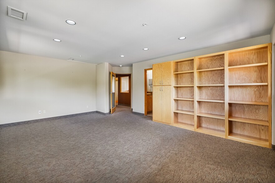 More Photos Of 75 Kallof Pl, Sedona Loft Creative Space For Lease