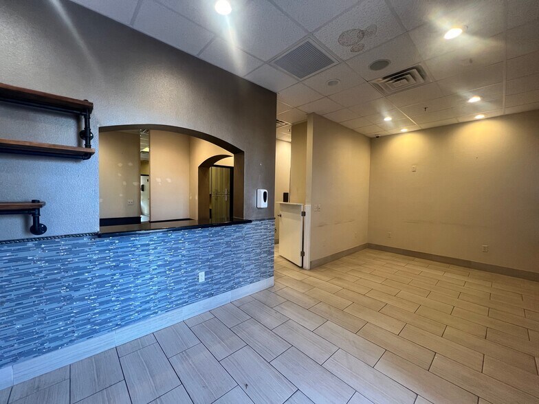 More Photos Of 10750 W McDowell Rd, Avondale Medical For Lease