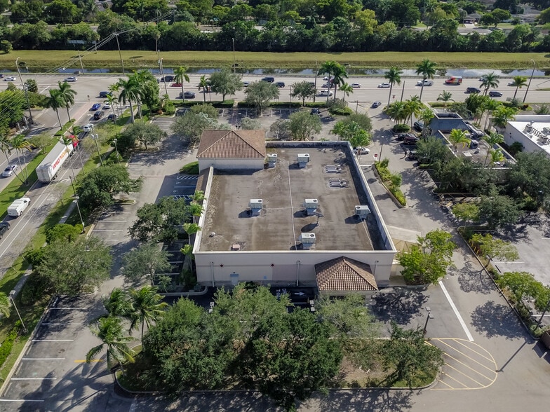 More Photos Of 6105 W Sunrise Blvd, Fort Lauderdale Freestanding For Lease