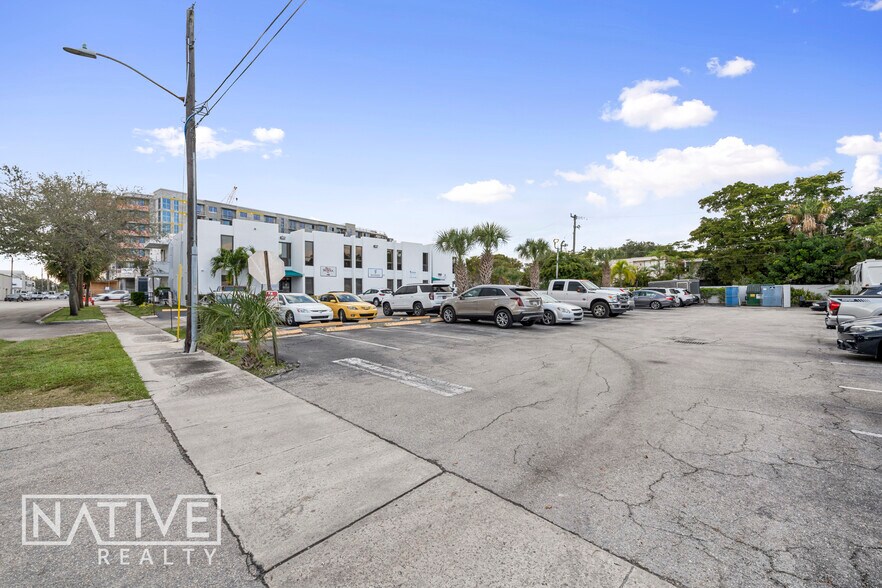 More Photos Of 2150 S Andrews Ave, Fort Lauderdale Medical For Lease