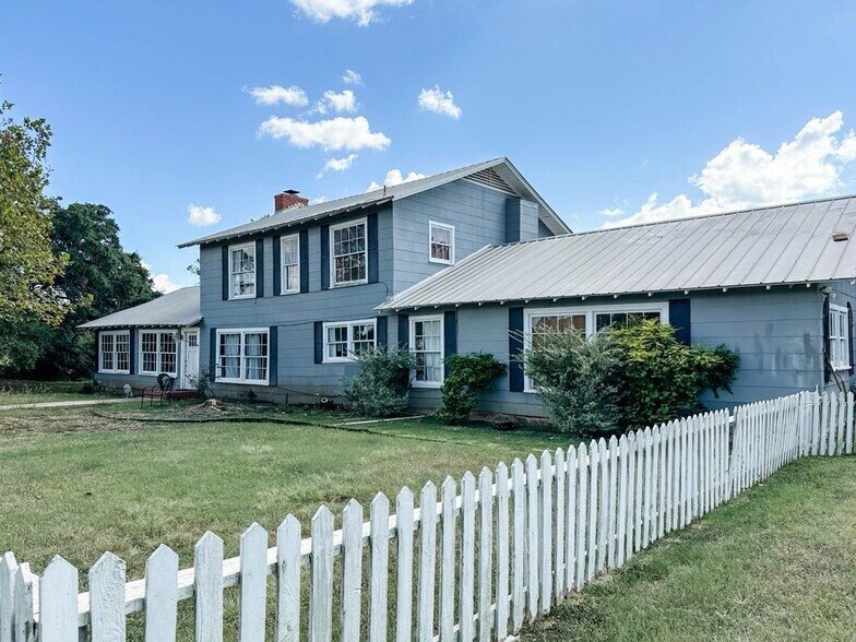 More Photos Of 145 Spring Rd, San Marcos Land For Sale