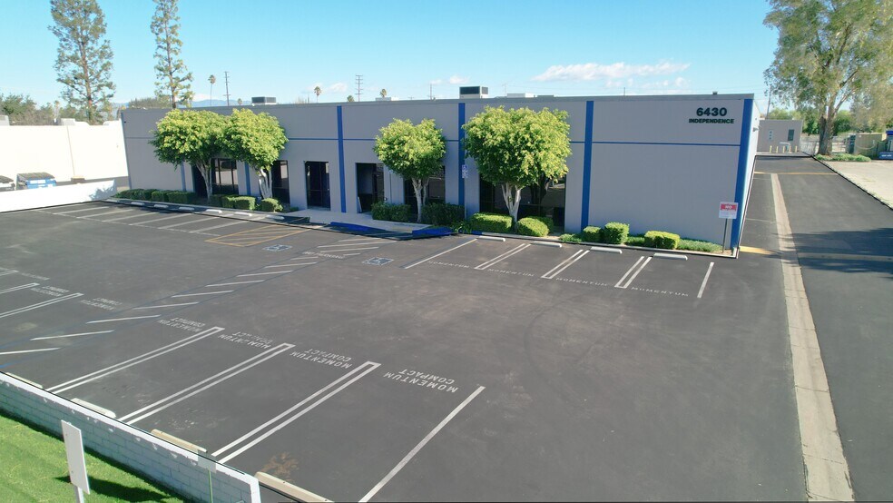 More Photos Of 6430 Independence Ave, Woodland Hills Office For Lease