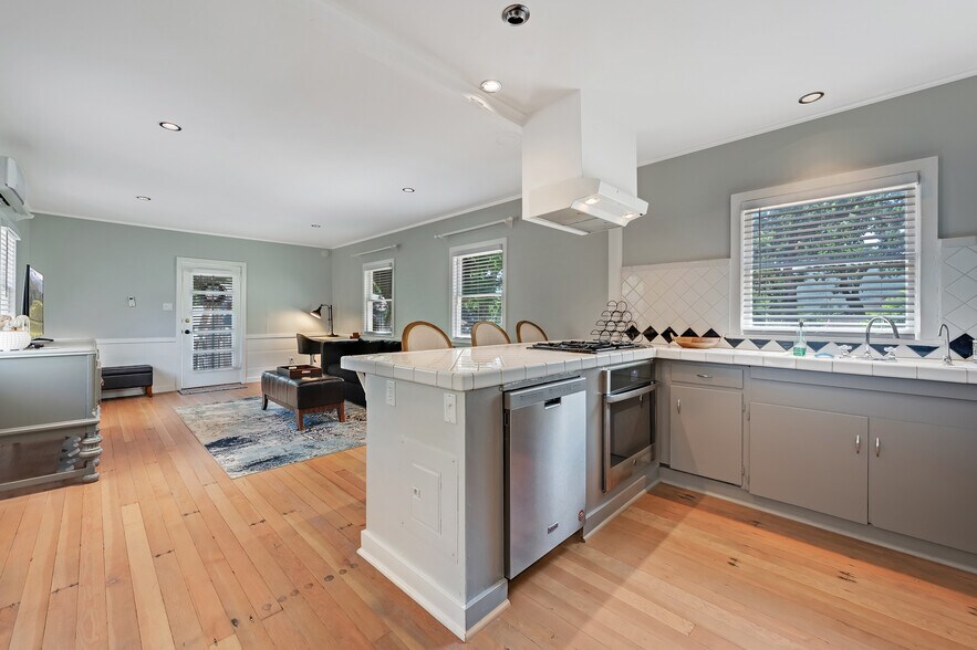 More Photos Of 125 Cristo Ln, Santa Rosa Specialty For Sale